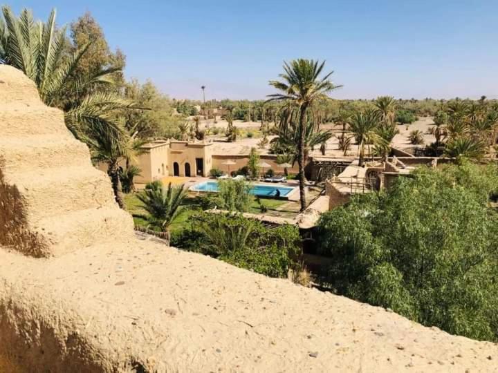 Готель Dar Es Salam Скура Екстер'єр фото